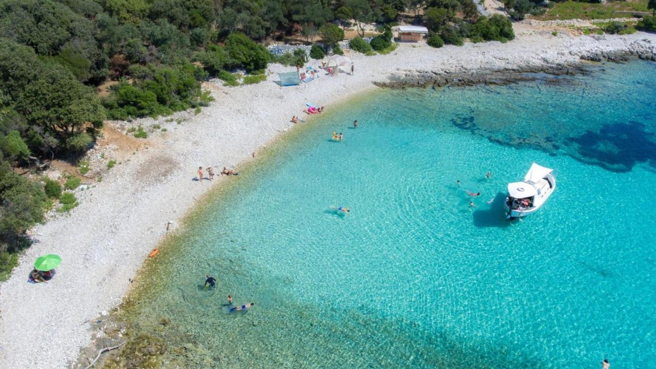 Elegant Apartment Iris Mali Lošinj Esterno foto