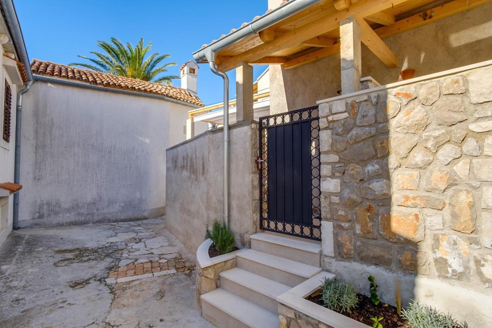Elegant Apartment Iris Mali Lošinj Esterno foto